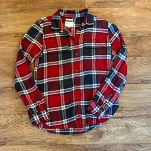 American Eagle Outfitters Red and Black Plaid Shirt